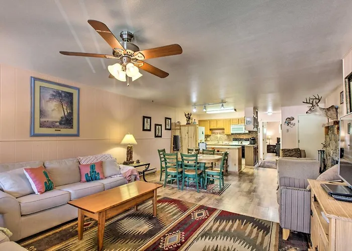Hike & Bike: Red River Condo Near Fishing!